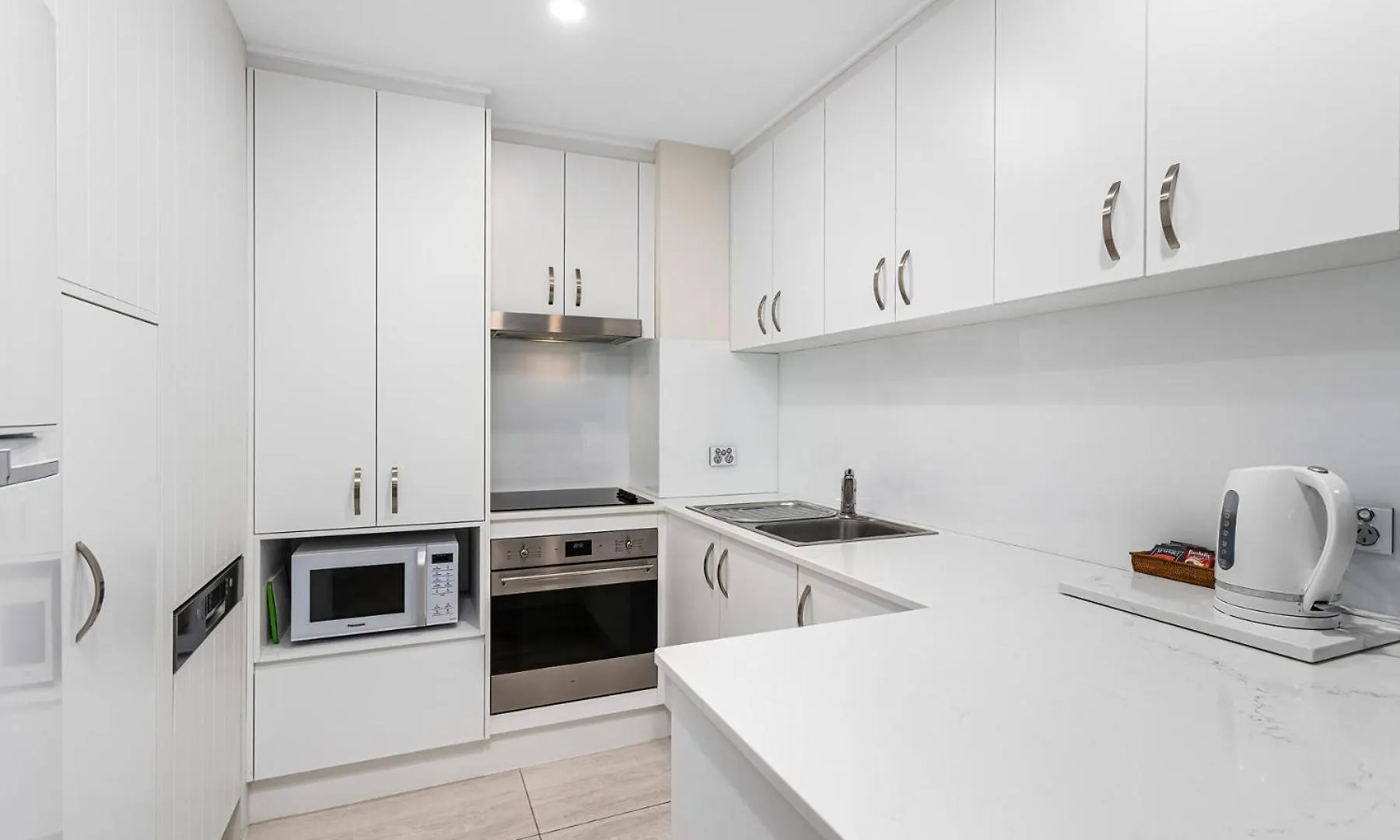 Rainbow Bay Resort Holiday Apartments Gold Coast Aparthotel